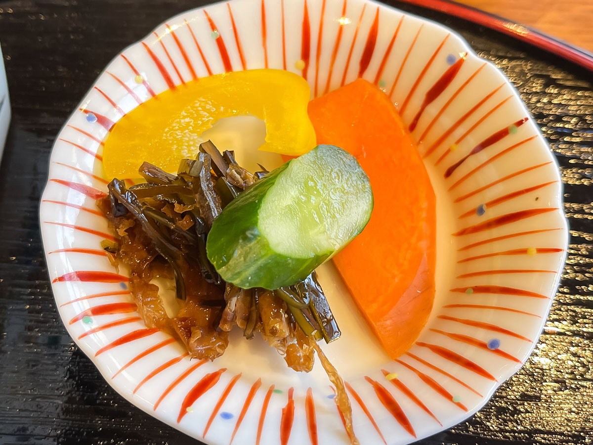 「金沢おみそしる倶楽部」で朝ごはん(おにぎりセット・焼き魚)食べたよ！／石川県金沢市