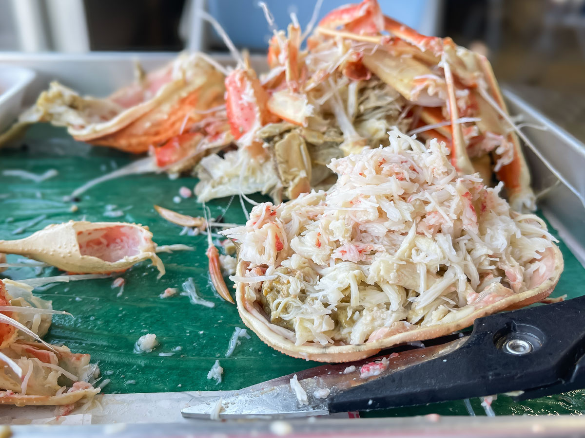 「金沢港いきいき魚市」で、茹で加納カニとガス海老の刺身食べたよ！／石川県金沢市