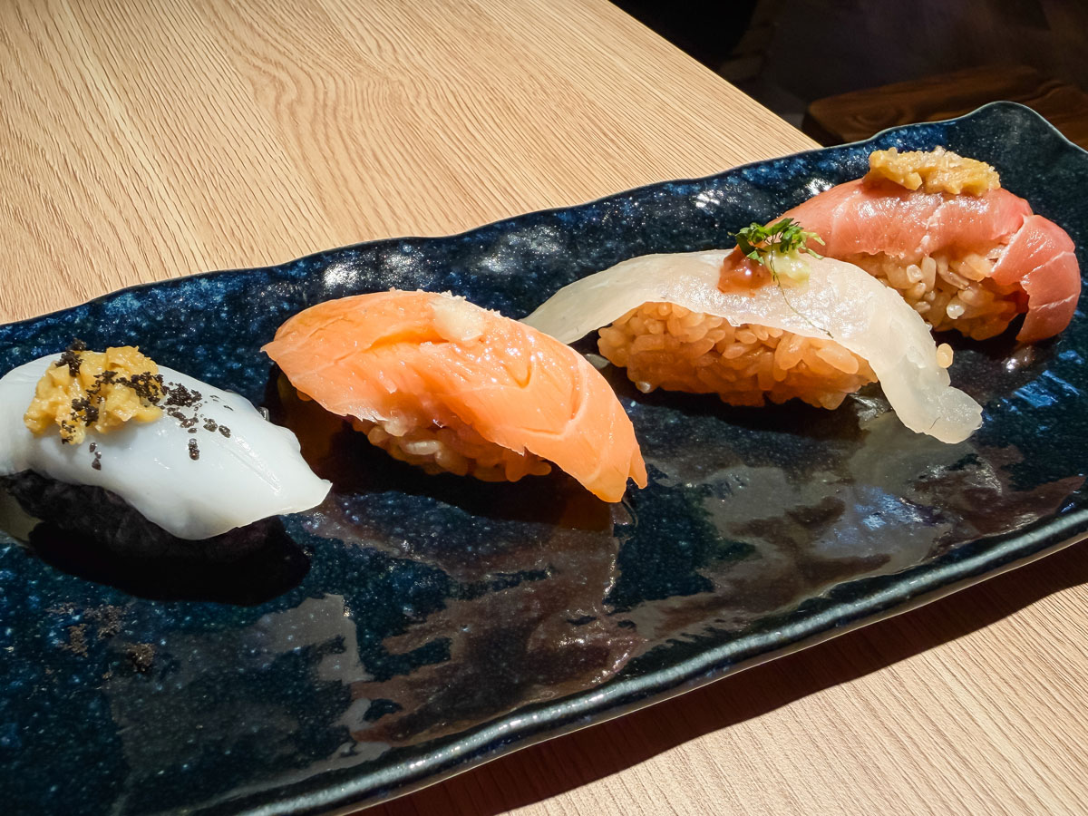 「和音(わおん)」で"にぎり寿司8貫セット"と"みそ麹らーめん"食べたよ!/ベースゲート横浜関内