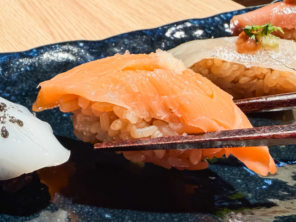 「和音(わおん)」で"にぎり寿司8貫セット"と"みそ麹らーめん"食べたよ!/ベースゲート横浜関内