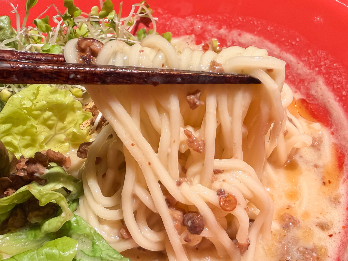 「和音(わおん)」で"にぎり寿司8貫セット"と"みそ麹らーめん"食べたよ!/ベースゲート横浜関内