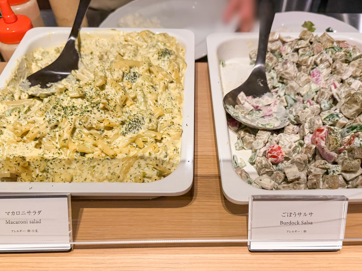 有隣堂が手掛けるダイニング「1909」で、デリとメインが選べるランチプレート食べたよ!/ベースゲート横浜関内