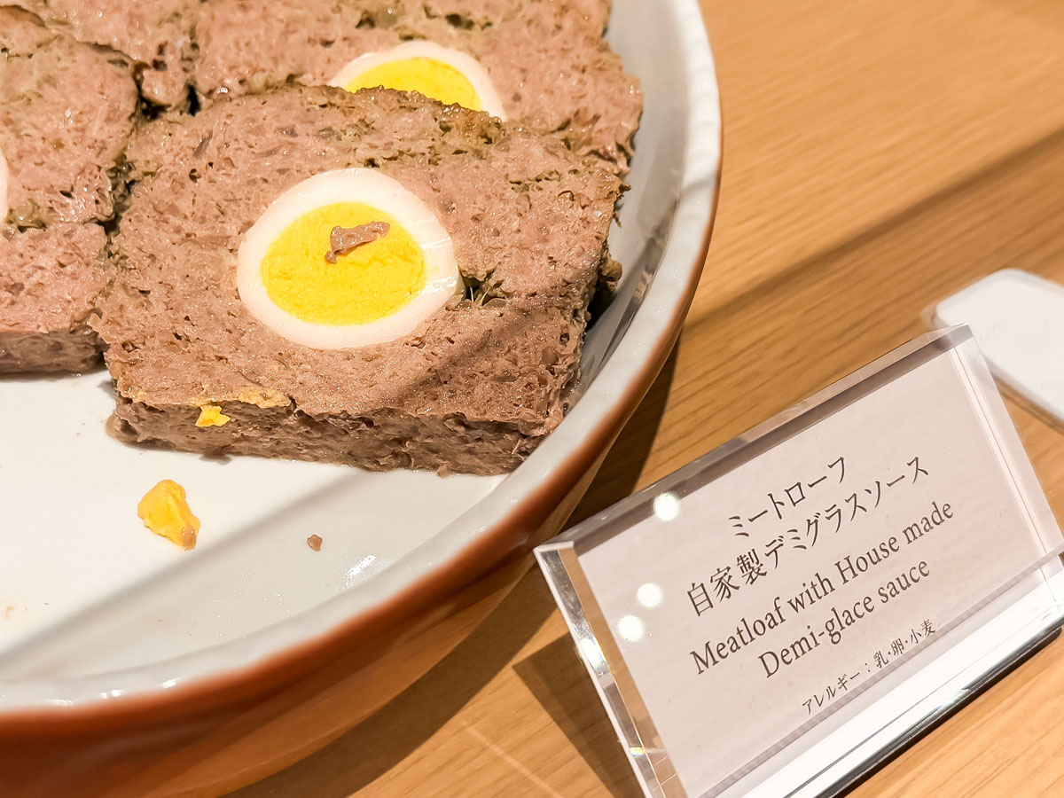 有隣堂が手掛けるダイニング「1909」で、デリとメインが選べるランチプレート食べたよ!/ベースゲート横浜関内