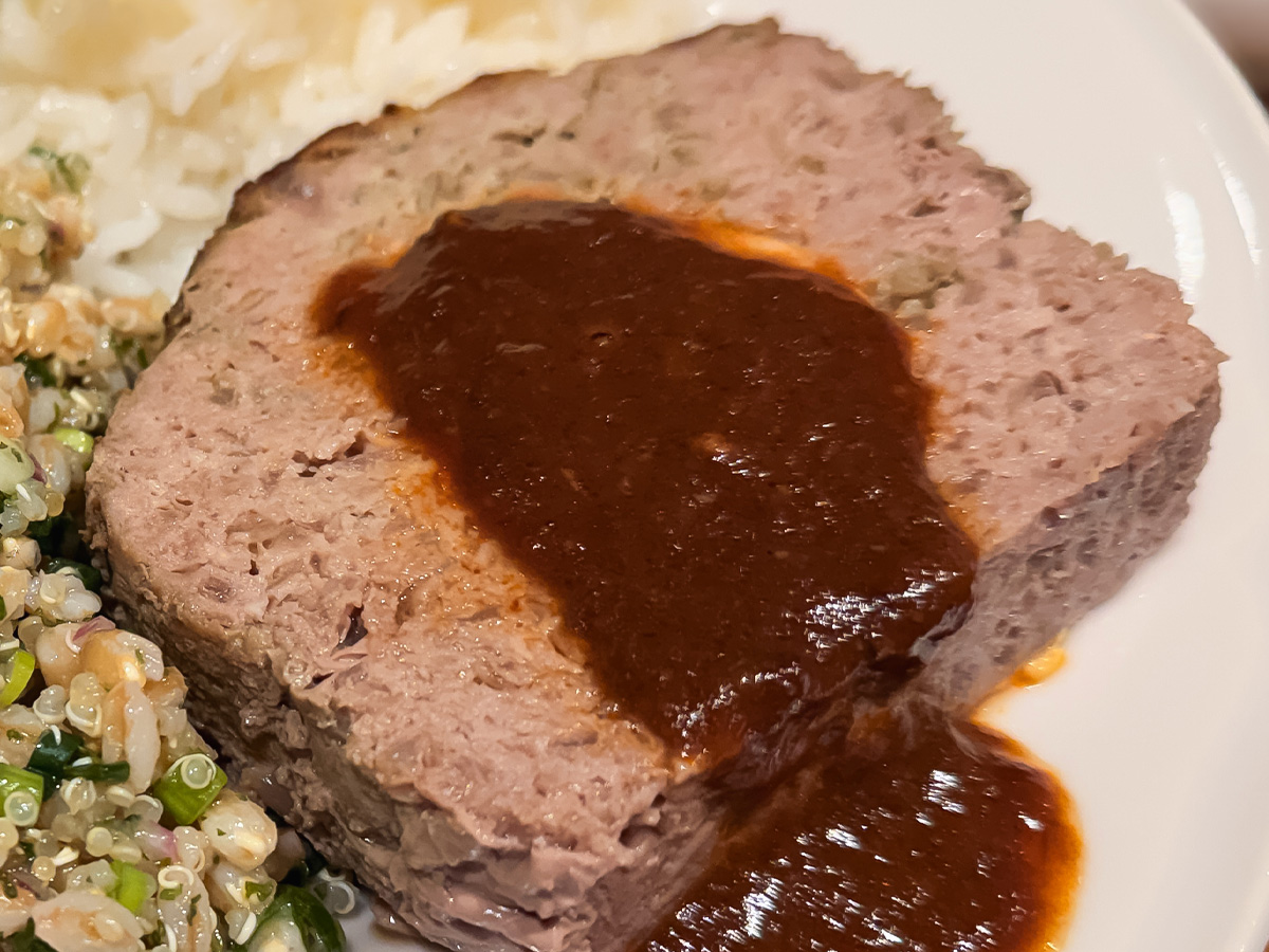 有隣堂が手掛けるダイニング「1909」で、デリとメインが選べるランチプレート食べたよ!/ベースゲート横浜関内