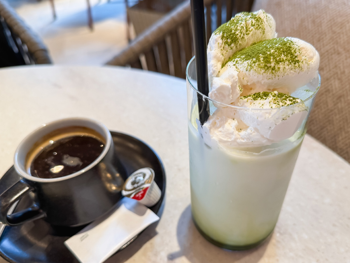 「The TRATTORIA SALVATORE CAFE」で朝食のベイサイドクラムチャウダー、クロワッサンベーコンエッグ食べた／ベースゲート横浜関内