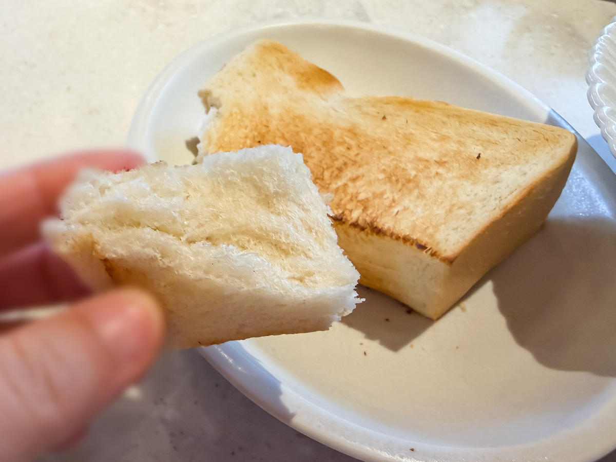 「The TRATTORIA SALVATORE CAFE」で朝食のベイサイドクラムチャウダー、クロワッサンベーコンエッグ食べた／ベースゲート横浜関内